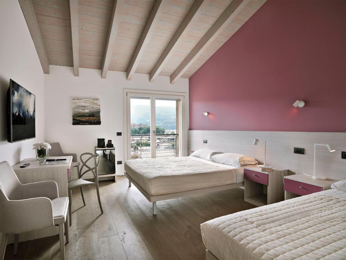 Residence Caffe Maya Maslianico Bagian luar foto